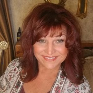 Meet your Posher, Debra